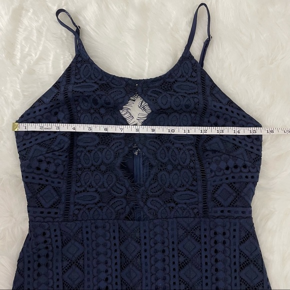 Storia Navy Blue Lace Mini Dress w/ Diamond Cutouts & Eyelash Trim - Size M - Picture 5 of 8